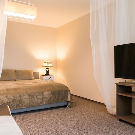 Cozy Apartment In ツェーシス エクステリア 写真