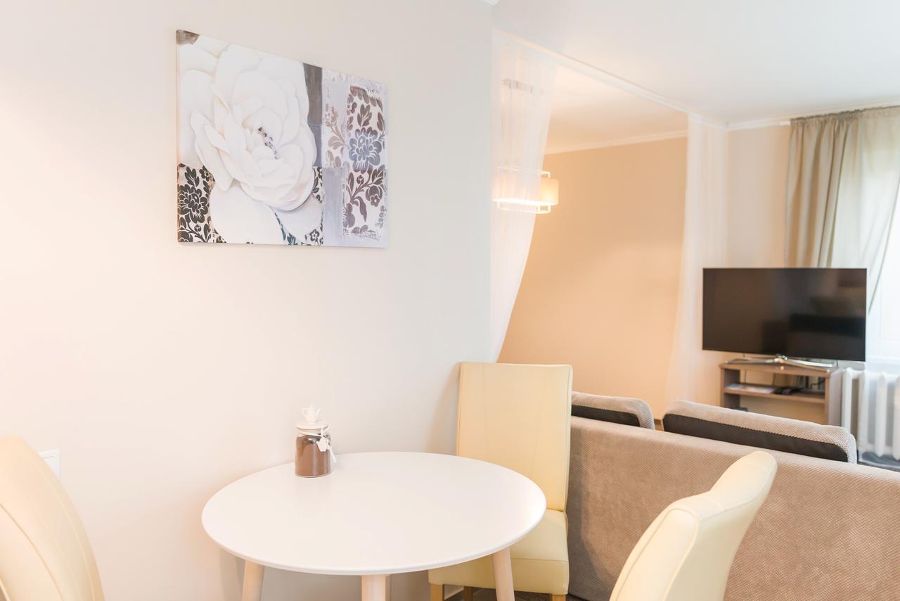 Cozy Apartment In ツェーシス エクステリア 写真